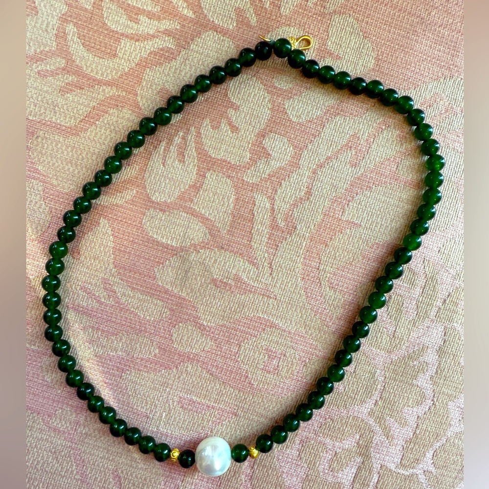 Natural Pearl & Nephrite Jade Bead Necklace 18” Hand-Strung Vintage Green